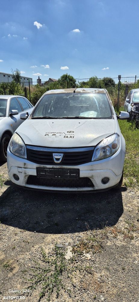 Dezmembram Dacia Sandero 1.5 DCI an fabricatie 2011 - 3