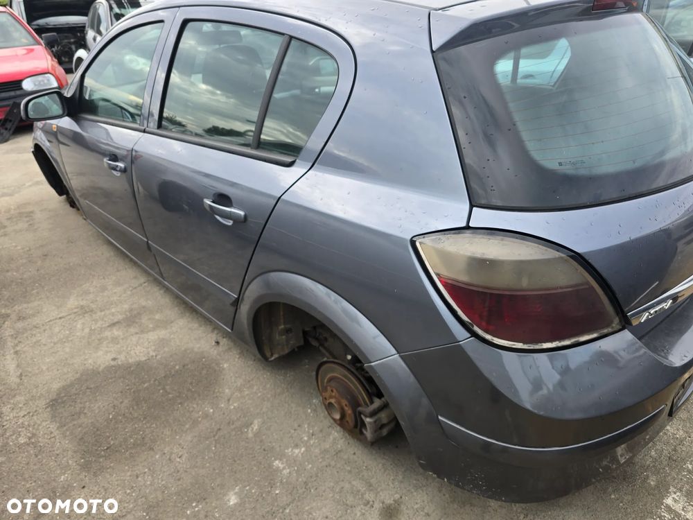 A118 / OPEL ASTRA H / NA CZĘŚCI - 4