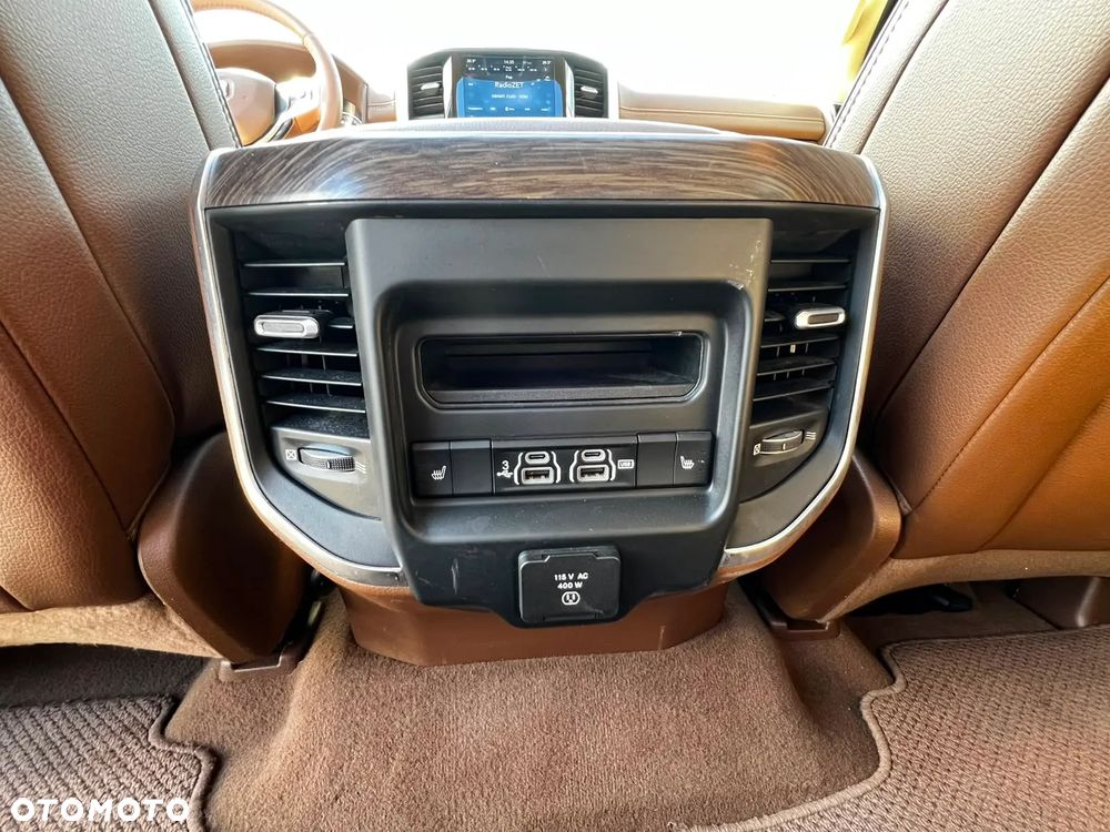 RAM 1500 5.7 Crew Cab Longbed Laramie Chrome - 26