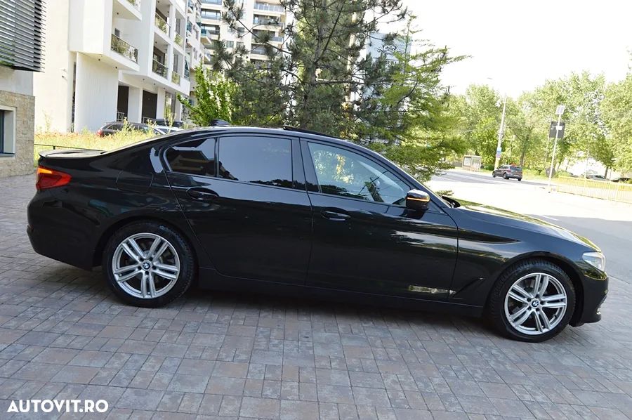 BMW Seria 5 520d xDrive Aut. Sport Line - 32