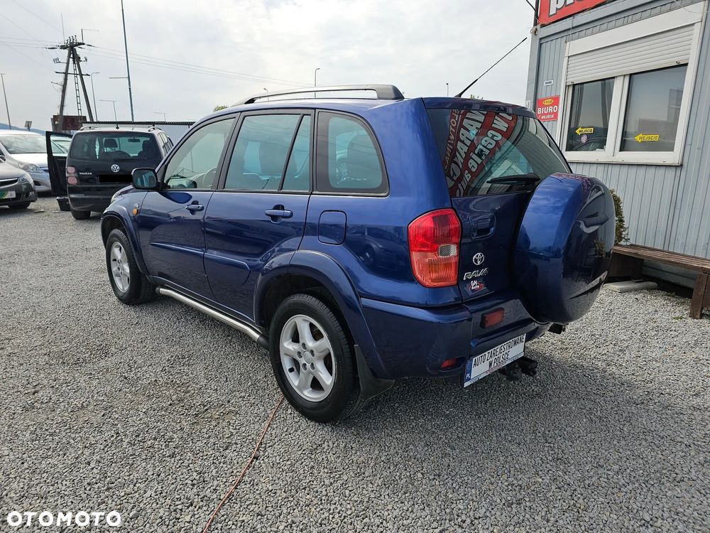 Toyota RAV4 2.0 D-4D 4x4 - 3