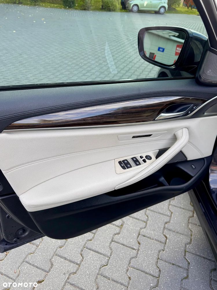 BMW Seria 5 - 25