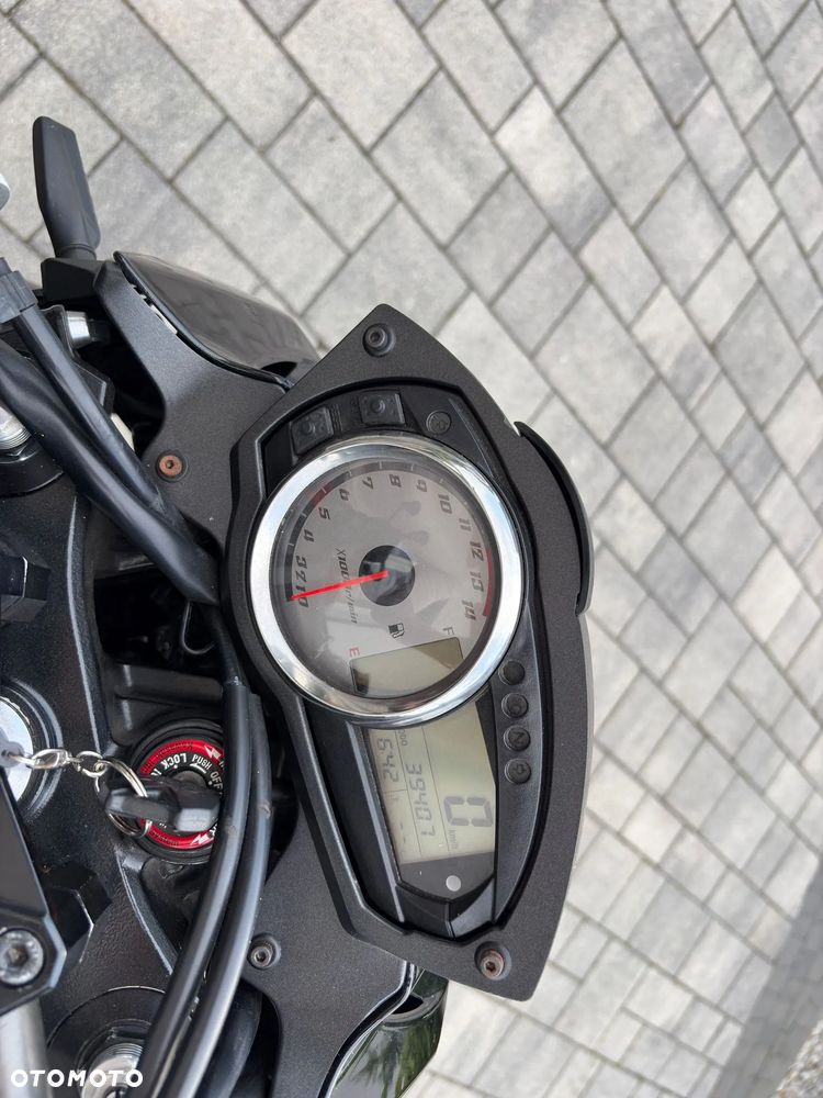 Kawasaki ZR - 9