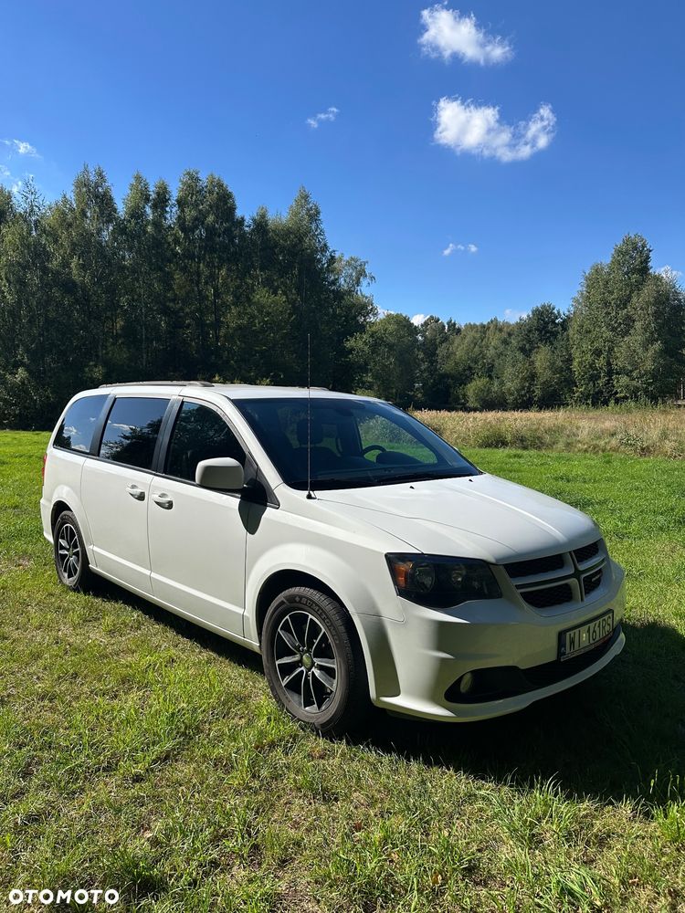 Dodge Grand Caravan 3.6 R/T - 1