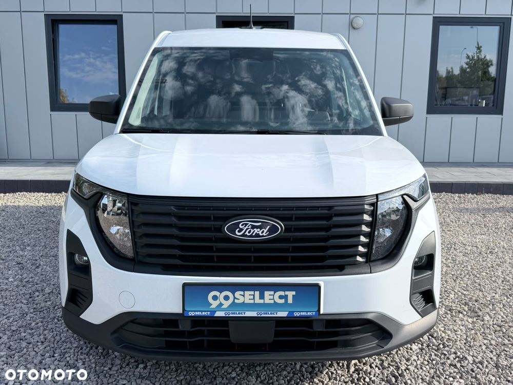 Ford Transit Courier - 8