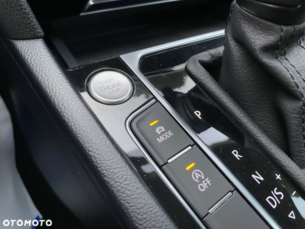 Volkswagen Arteon 2.0 TDI SCR DSG Elegance - 26