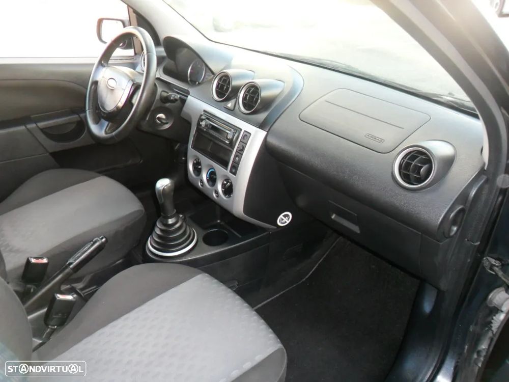 Ford Fiesta 1.4 TDCi Ghia - 20