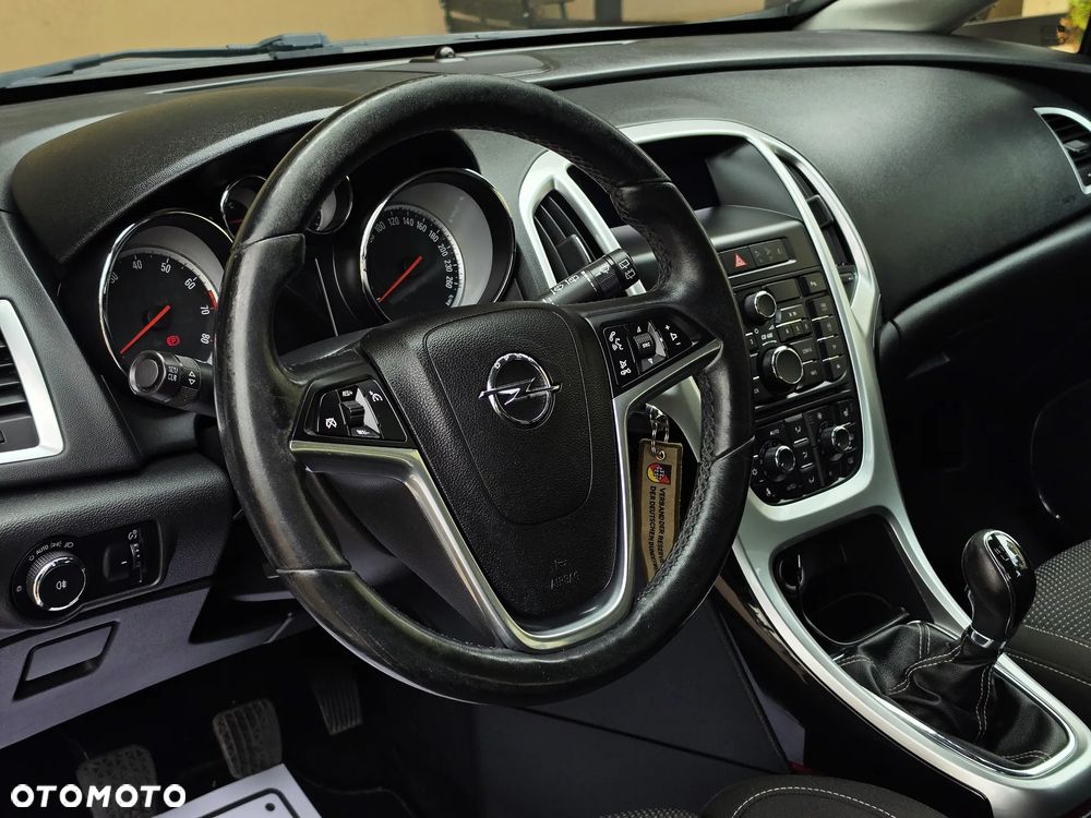 Opel Astra 1.4 Turbo Cosmo - 5