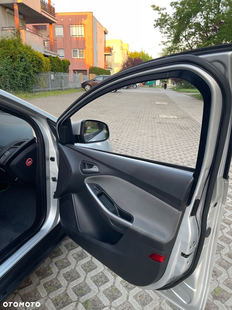 Ford Focus 1.6 TDCi Edition - 16