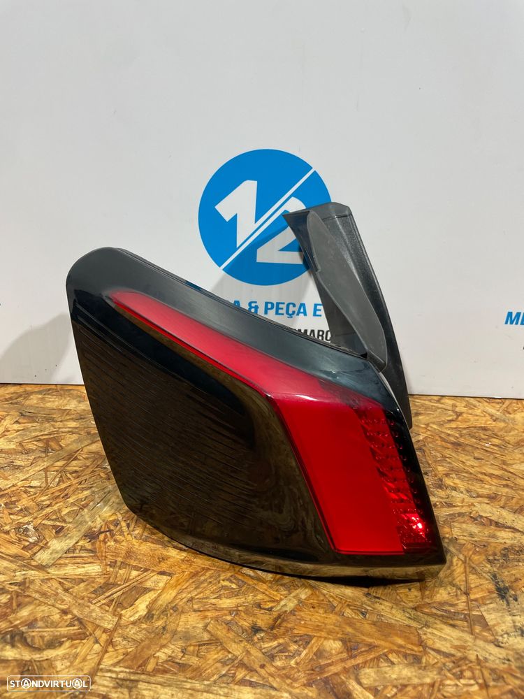 Farolim traseiro esquerdo Peugeot 3008 de 2019 - 1