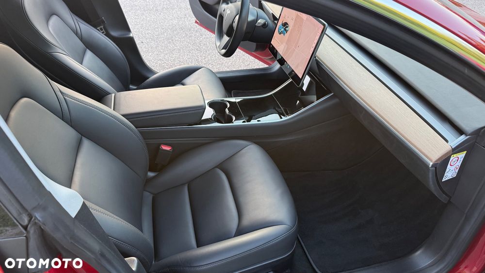 Tesla Model 3 Performance AWD - 24