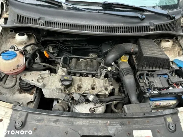 Volkswagen Fox - 17