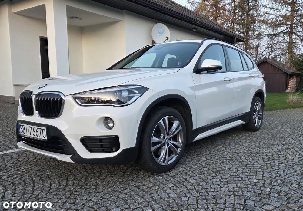 BMW X1 xDrive20d Sport Line - 1