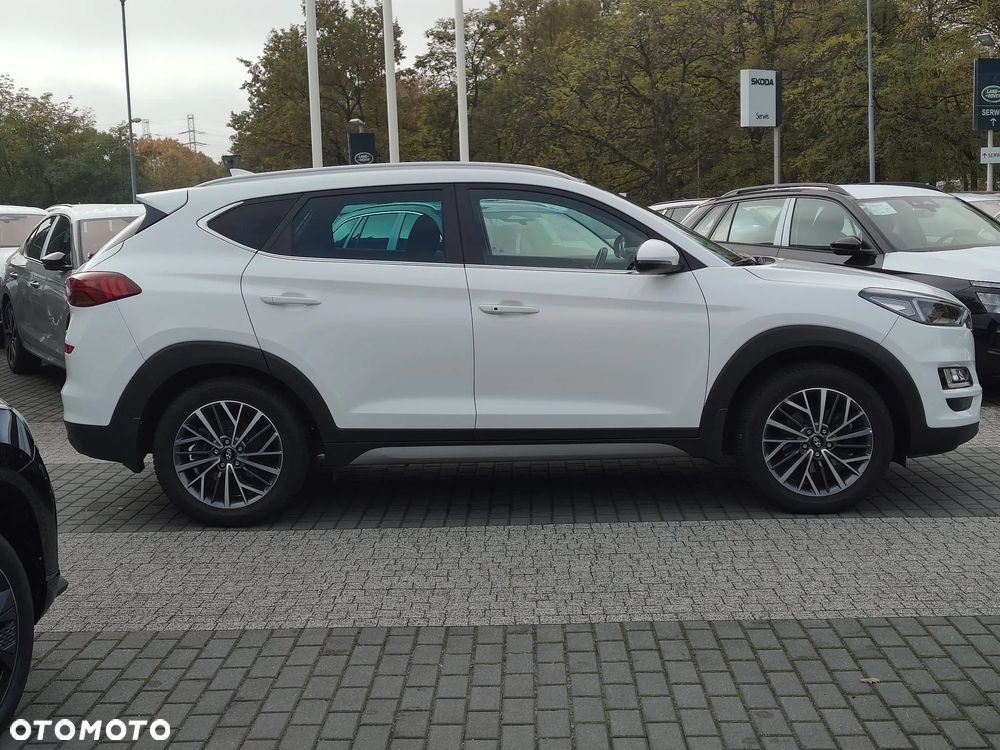 Hyundai Tucson - 8