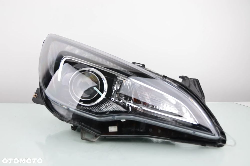 OPEL ASTRA IV GTC CASCADA XENON 13281281RH Prawy Przedni Oryginał - 1