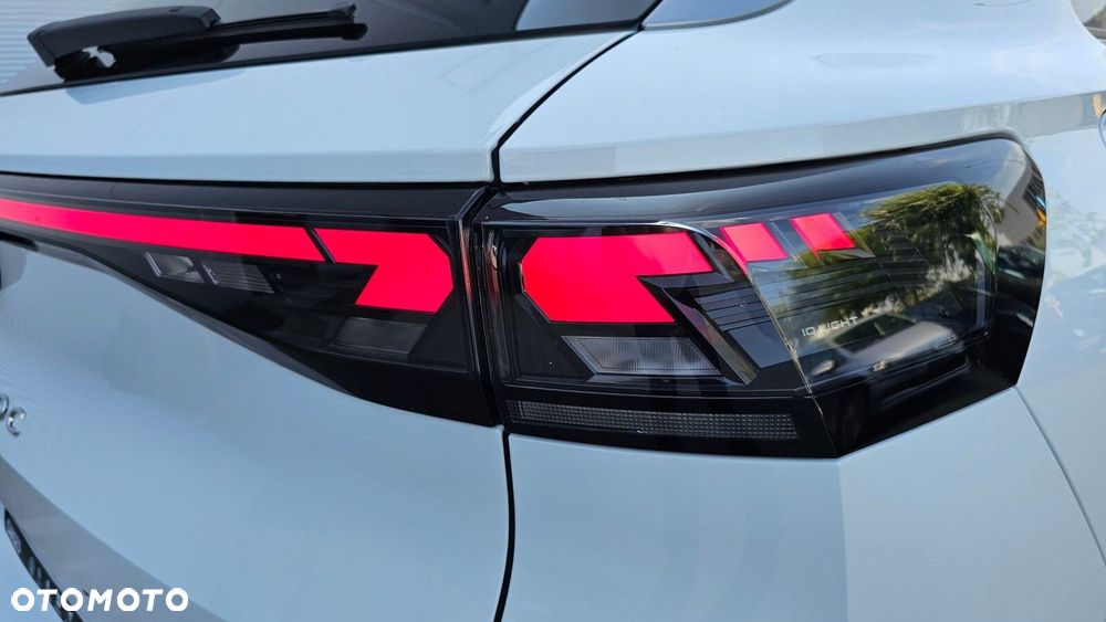 Volkswagen T-Roc - 13