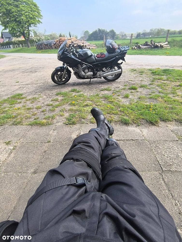 Yamaha XJ - 6