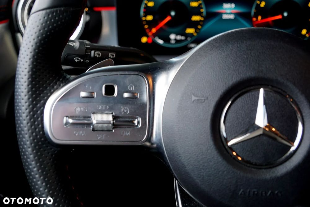 Mercedes-Benz CLA 200 AMG Line 7G-DCT - 27
