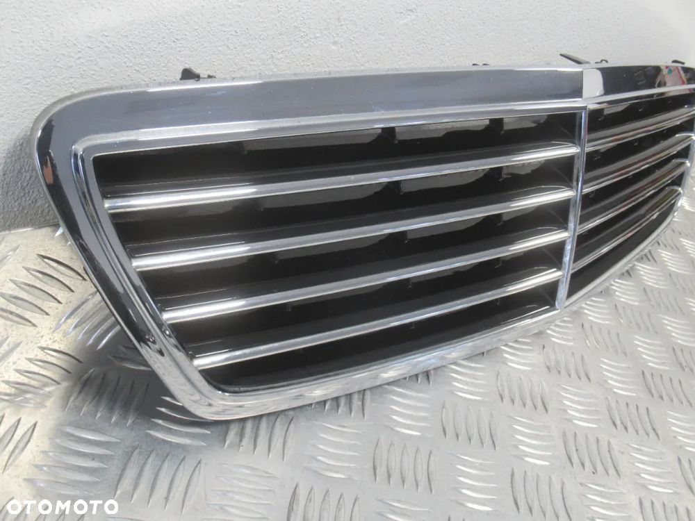 GRILL GRIL ATRAPA MERCEDES C-KLASA W203 2000-2004 - 5