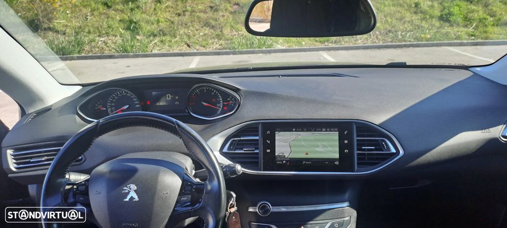 Peugeot 308 SW 1.5 BlueHDi Allure Pack - 2