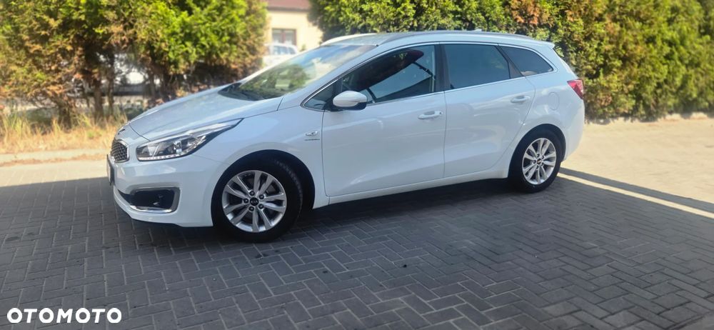 Kia Ceed 1.6 GDI Platinum Edition - 4