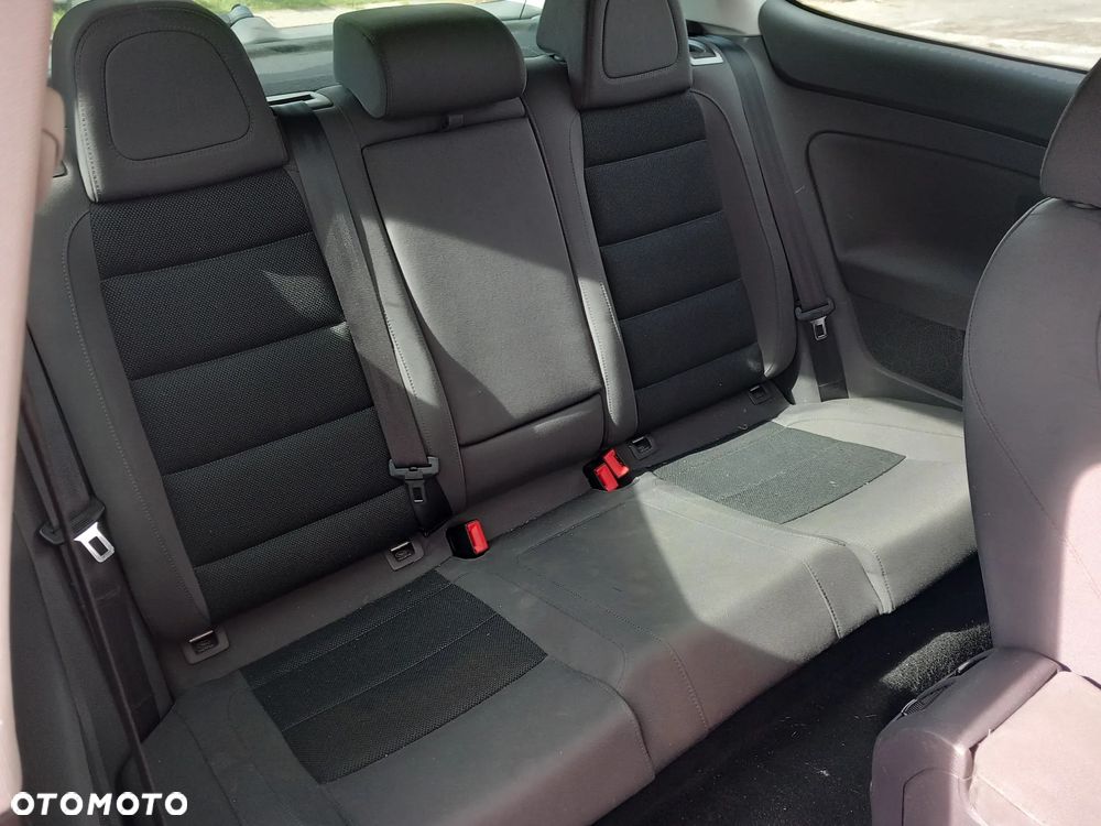 Volkswagen Golf 1.9 TDI DSG GT Sport - 10