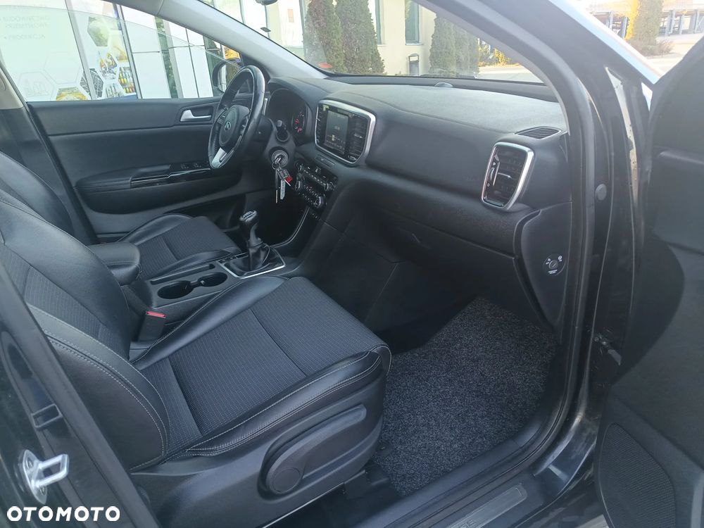 Kia Sportage 1.6 CRDI 2WD SPIRIT - 9