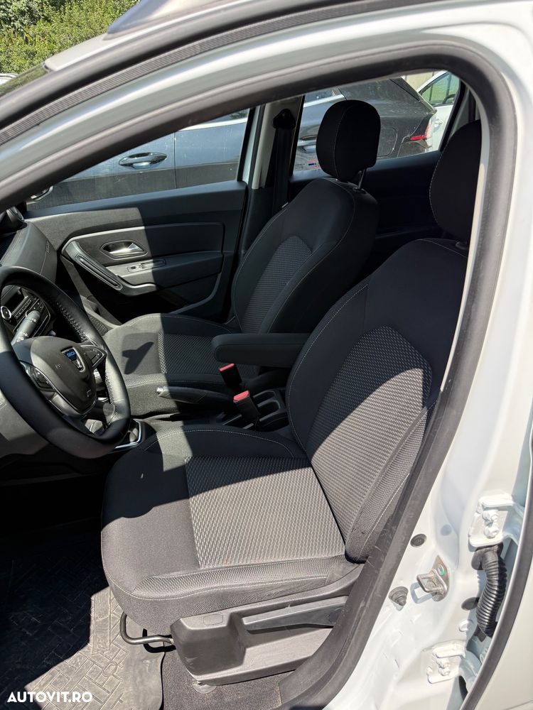 Dacia Duster 1.5 Blue dCi 4WD Prestige - 8