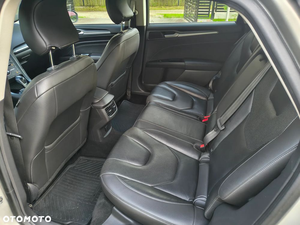 Ford Mondeo 1.5 EcoBoost Titanium - 24