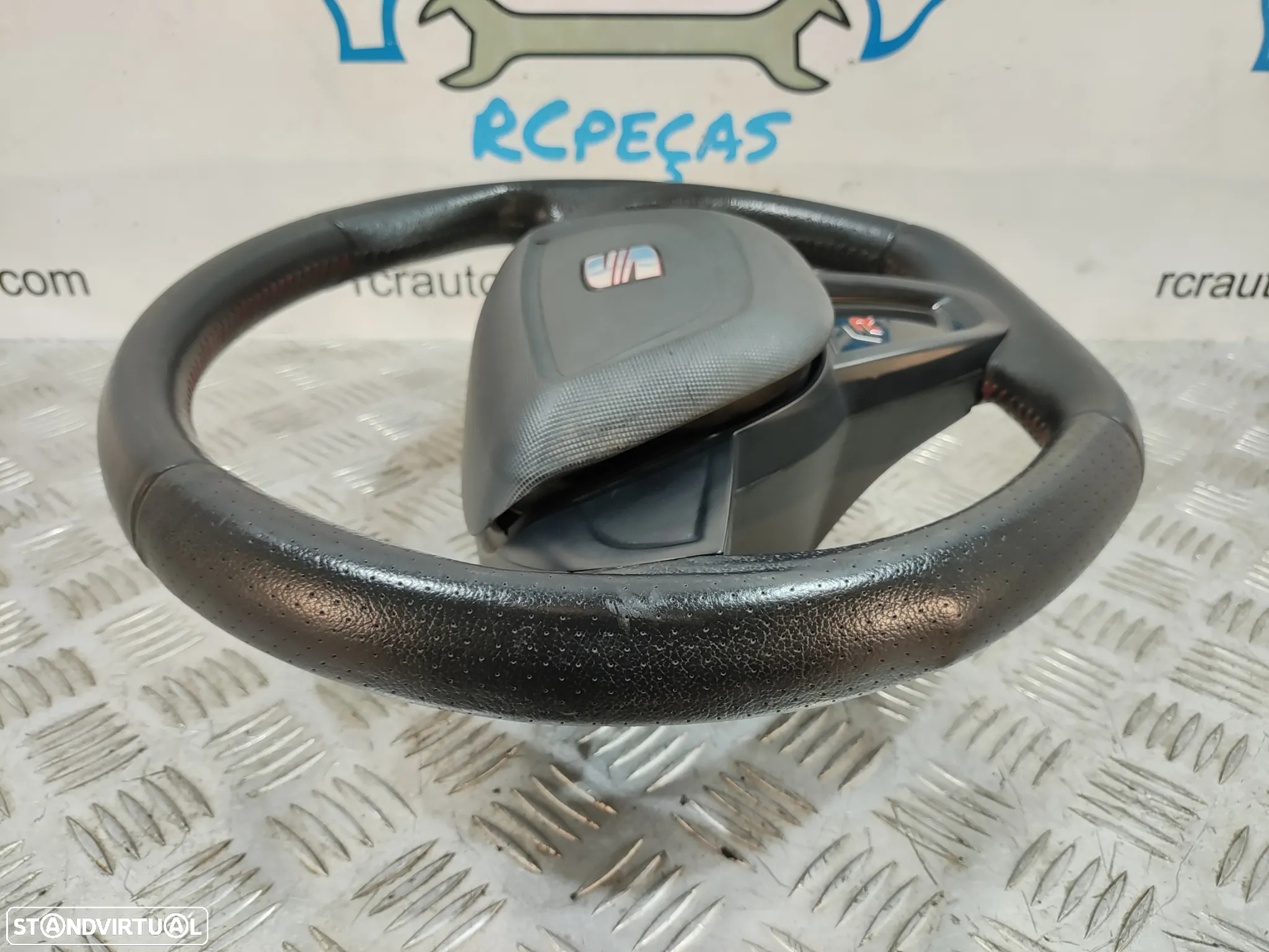 VOLANTE GUIADOR COMPLETO FLAT BOTTOM SEAT IBIZA IV 4 MK4 6J FR 6J0419091 PELE PERFURADA PATILHAS AIRBAG - 4