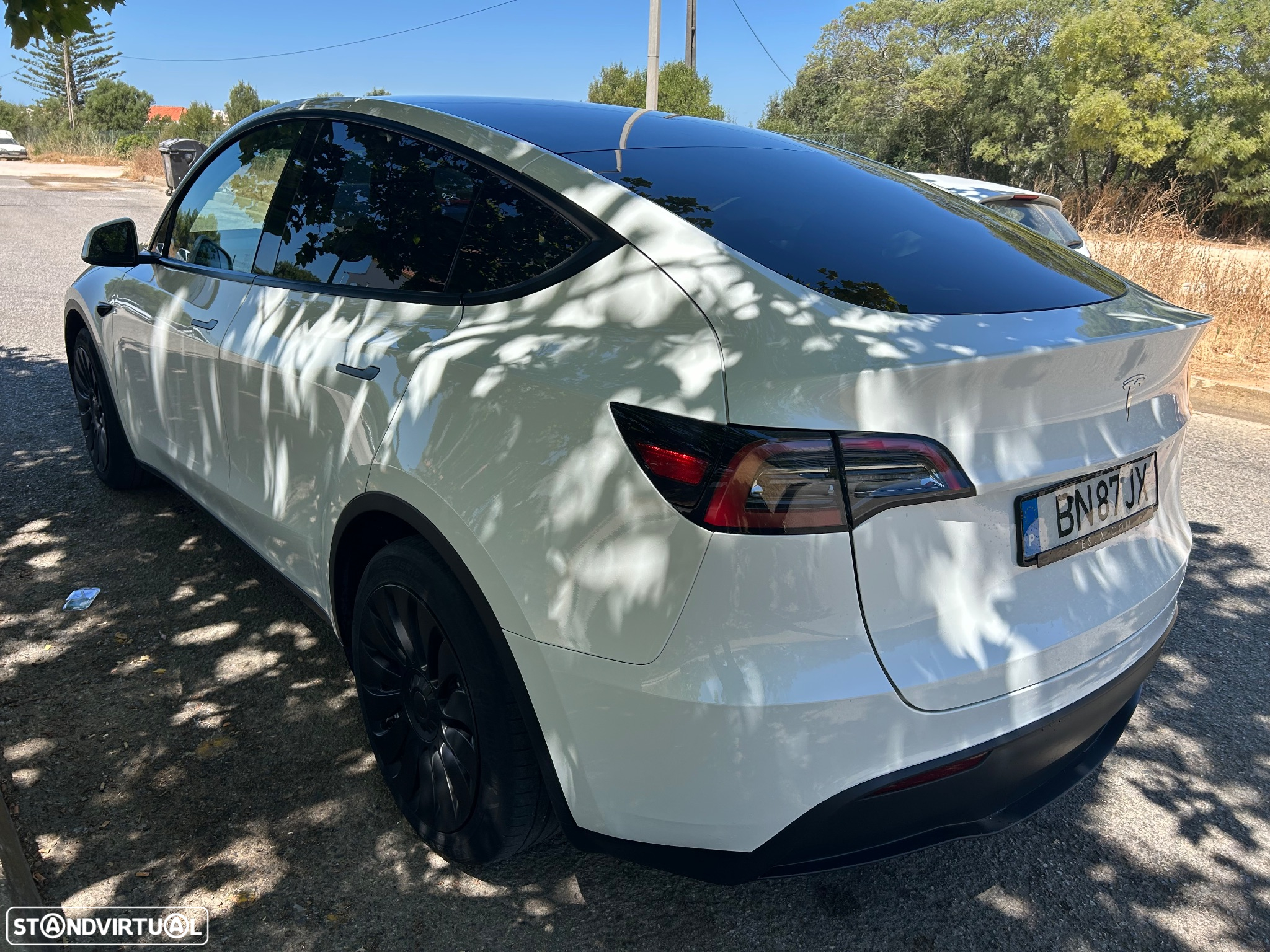Tesla Model Y RWD - 2