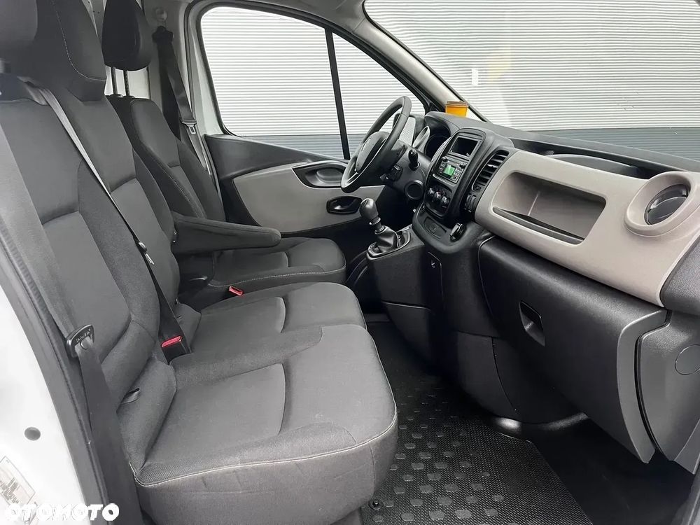 Renault Trafic - 9