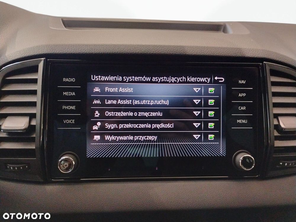 Skoda Karoq 1.5 TSI ACT Sportline DSG - 31