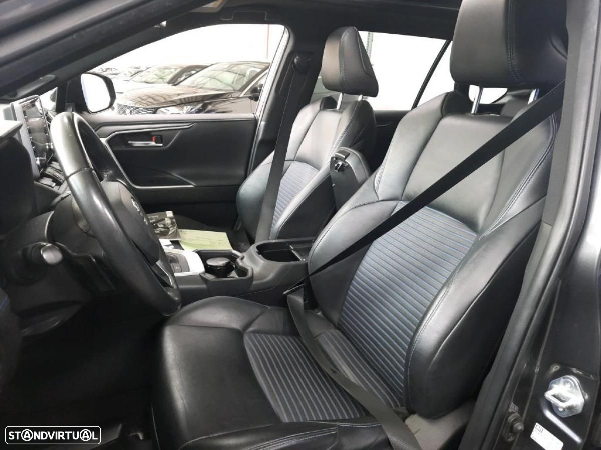 Toyota RAV4 2.5 HDF Lounge - 6