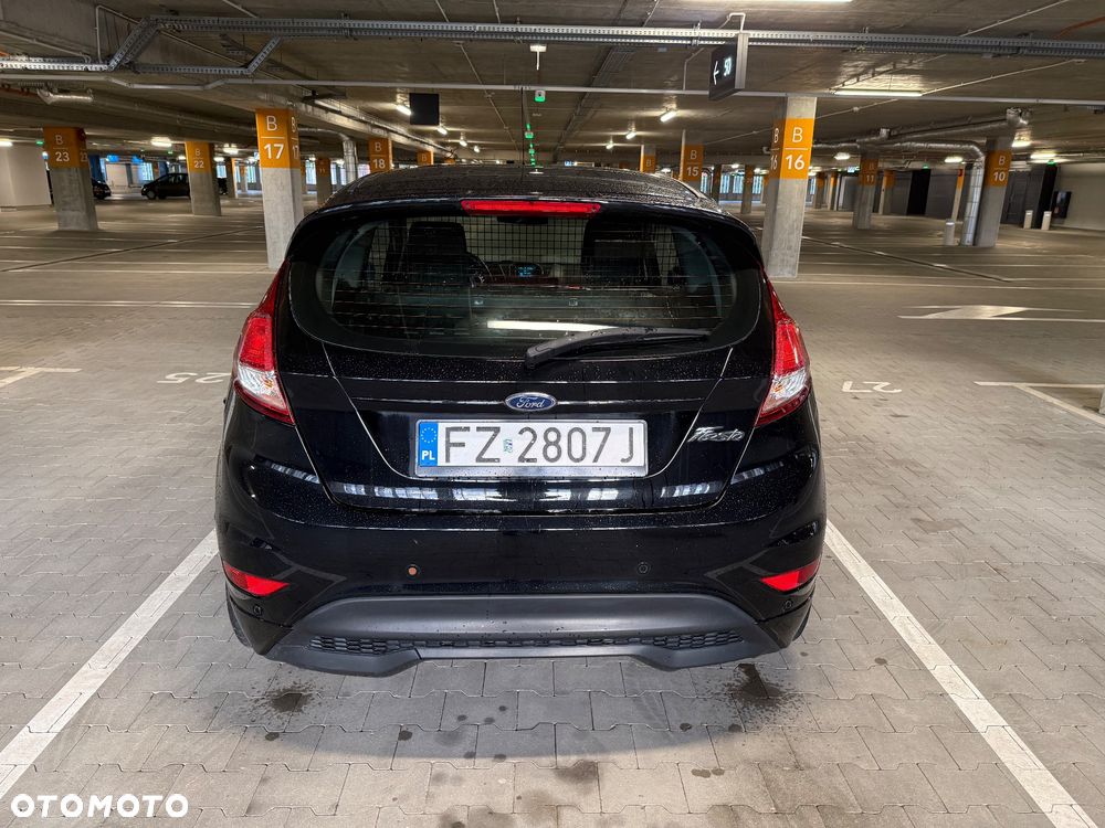 Ford Fiesta - 7