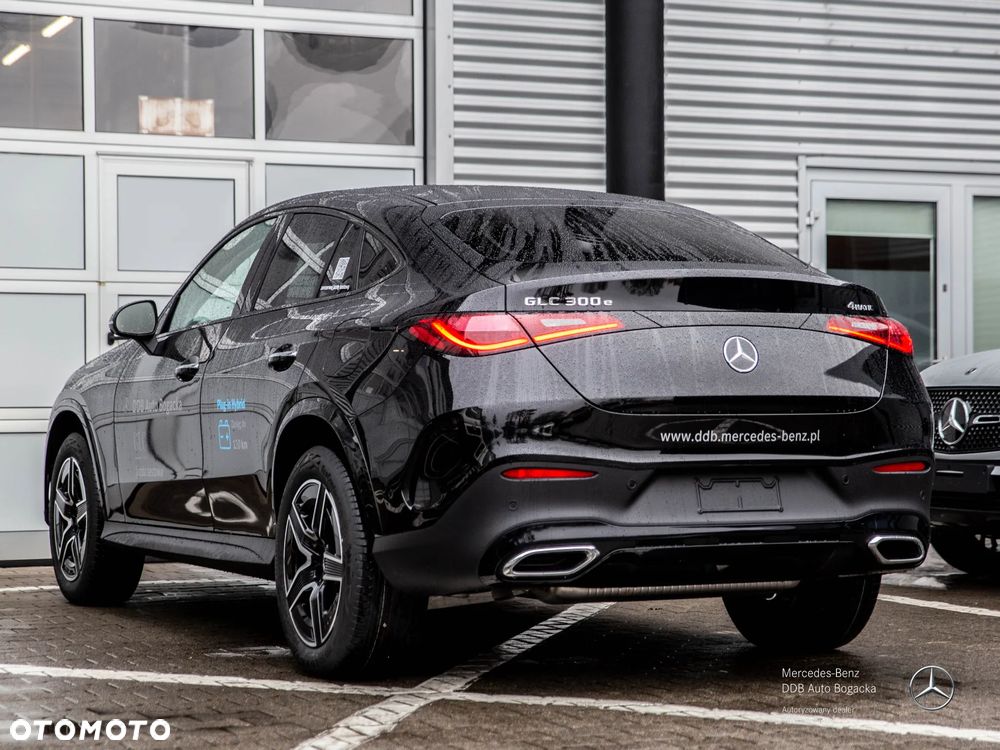Mercedes-Benz GLC 300 e PHEV 4-Matic AMG Line - 4