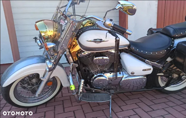 Suzuki Intruder - 2