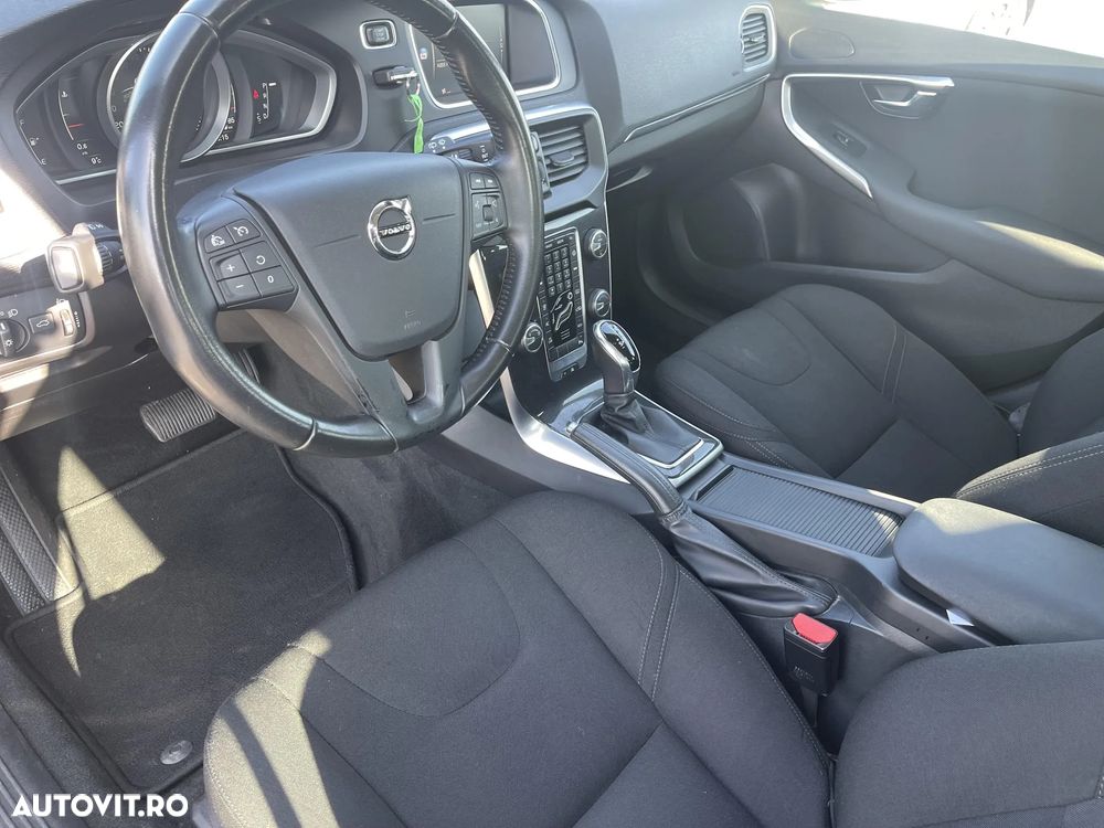 Volvo V40 D2 Geartronic - 9