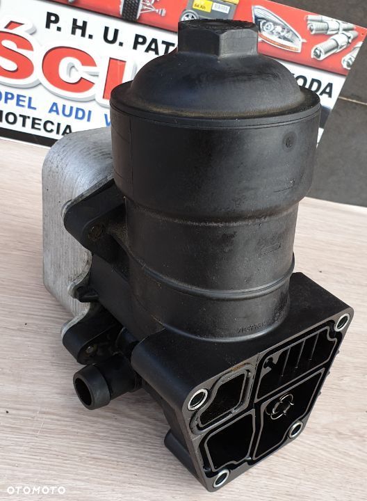 AUDI A3 8P LIFT 1.6 TDI PODSTAWA FILTRA OLEJU 03L117021C 03L115389C - 2