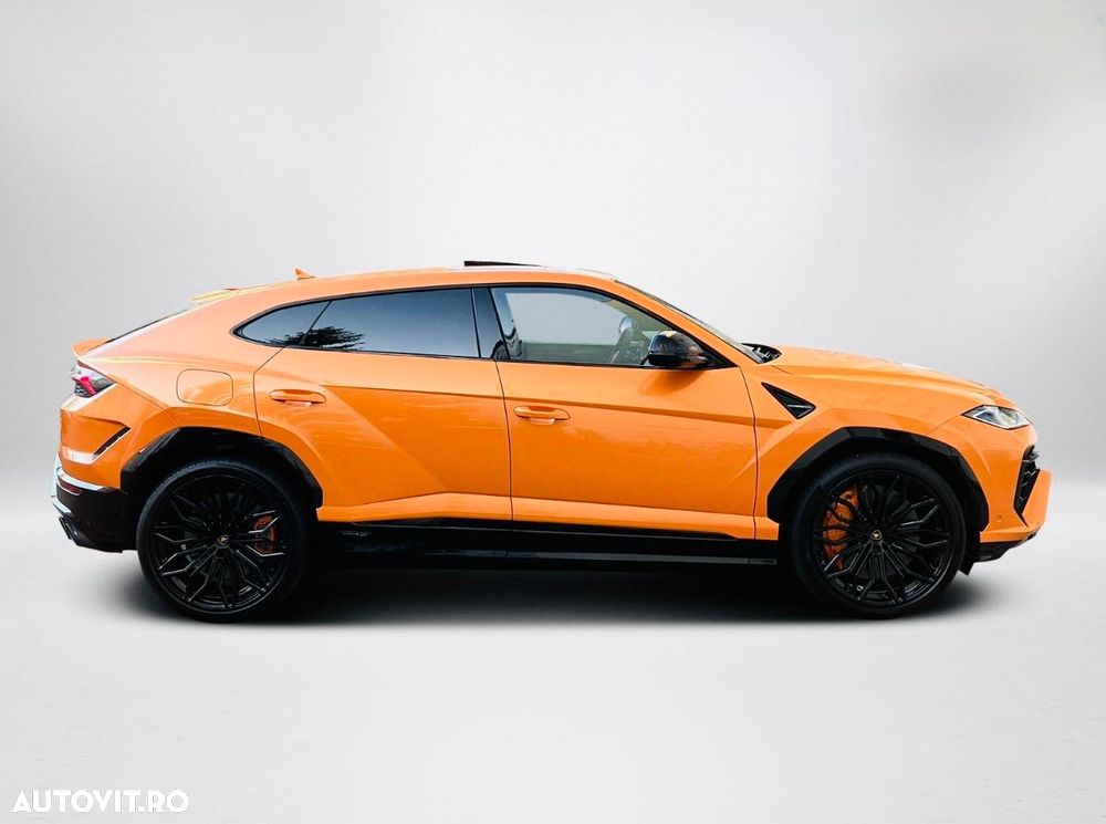 Lamborghini URUS - 25
