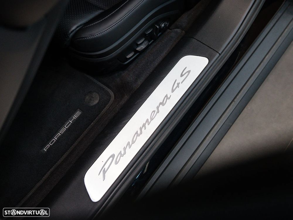 Porsche Panamera 4S E-Hybrid - 41