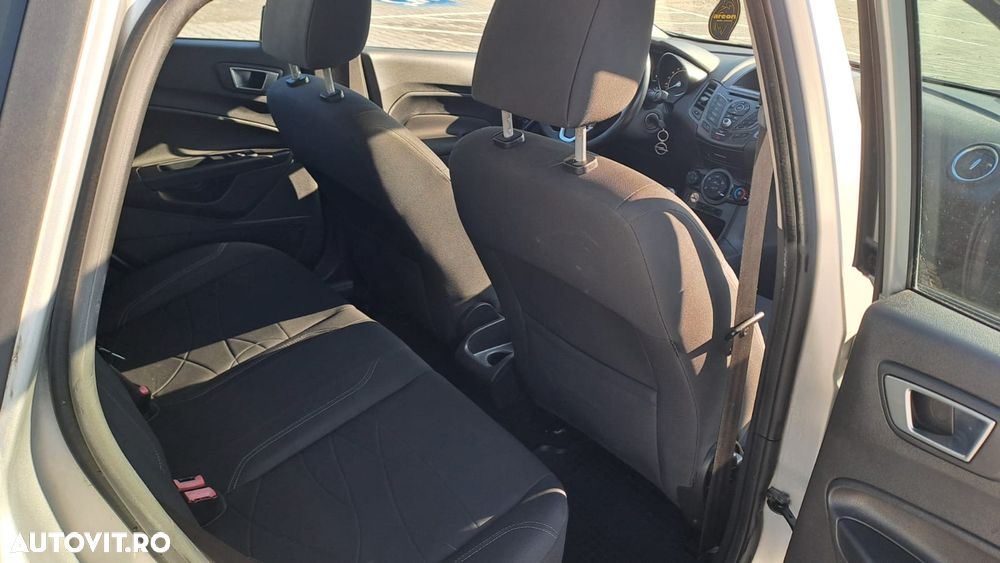 Ford Fiesta - 15
