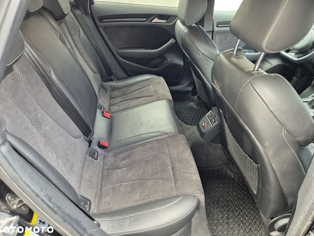 Audi A3 Sportback - 12