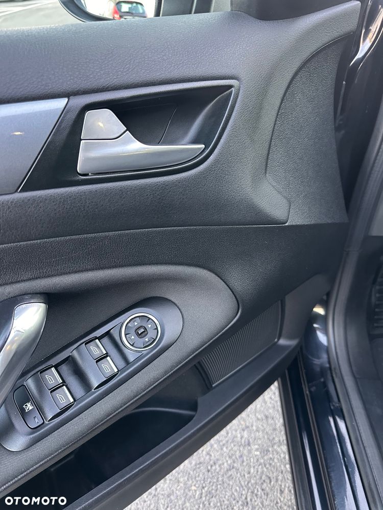Ford Mondeo - 16