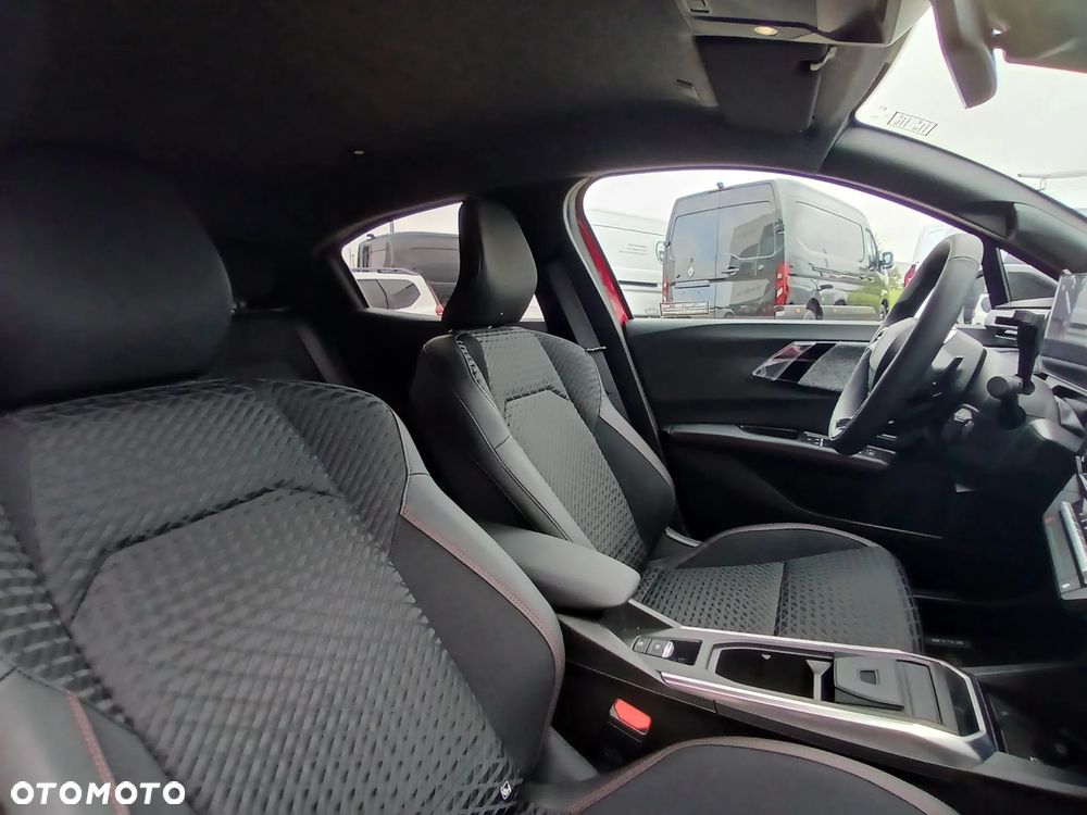 Renault Clio - 11