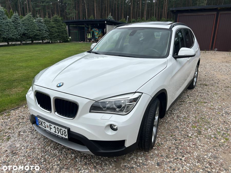 BMW X1 xDrive20d Sport Line - 3