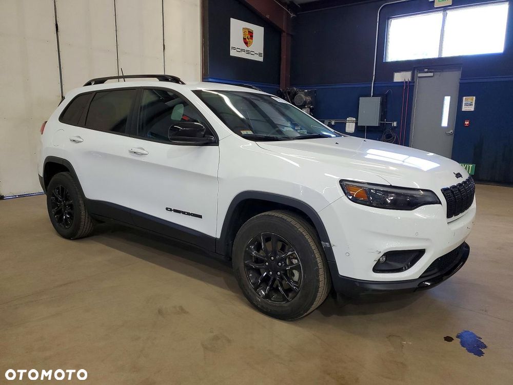 Jeep Cherokee - 5