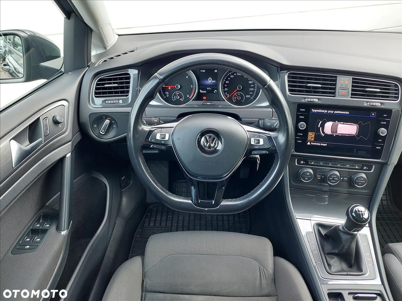 Volkswagen Golf VII 1.6 TDI BMT Comfortline - 10