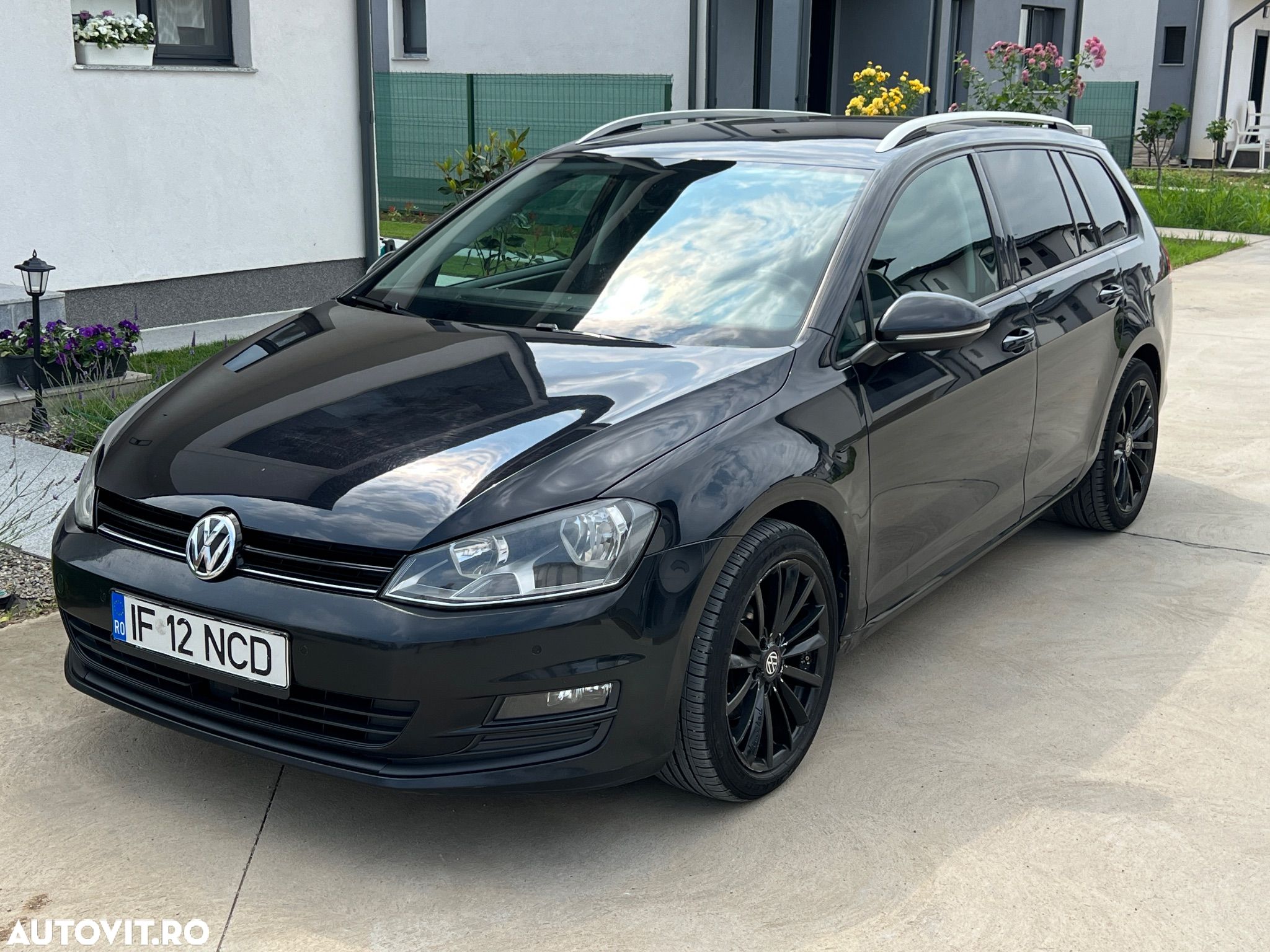 Volkswagen Golf 1.6 TDI BMT Comfortline - 1