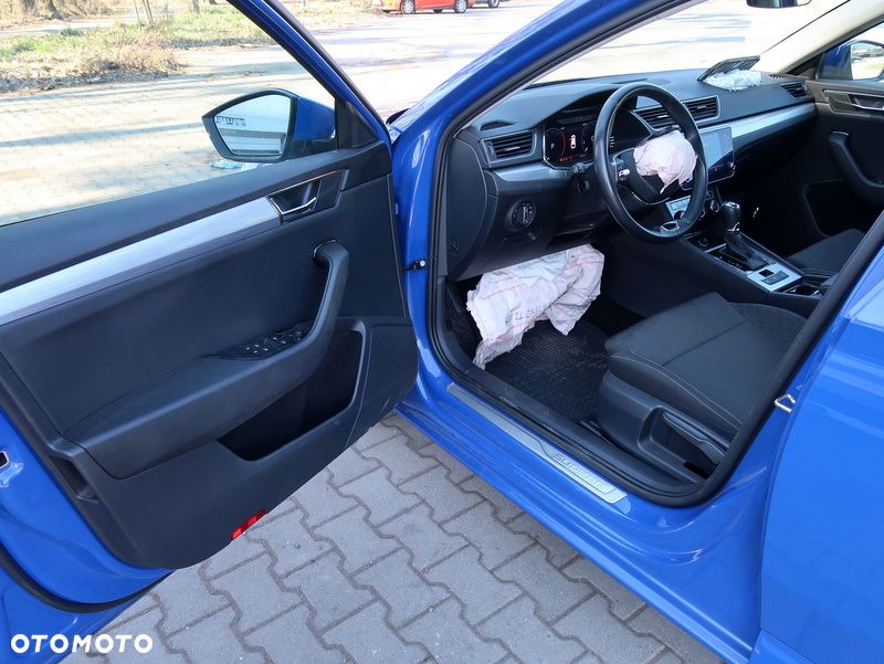 Skoda Superb 2.0 TDI SCR Ambition DSG - 10